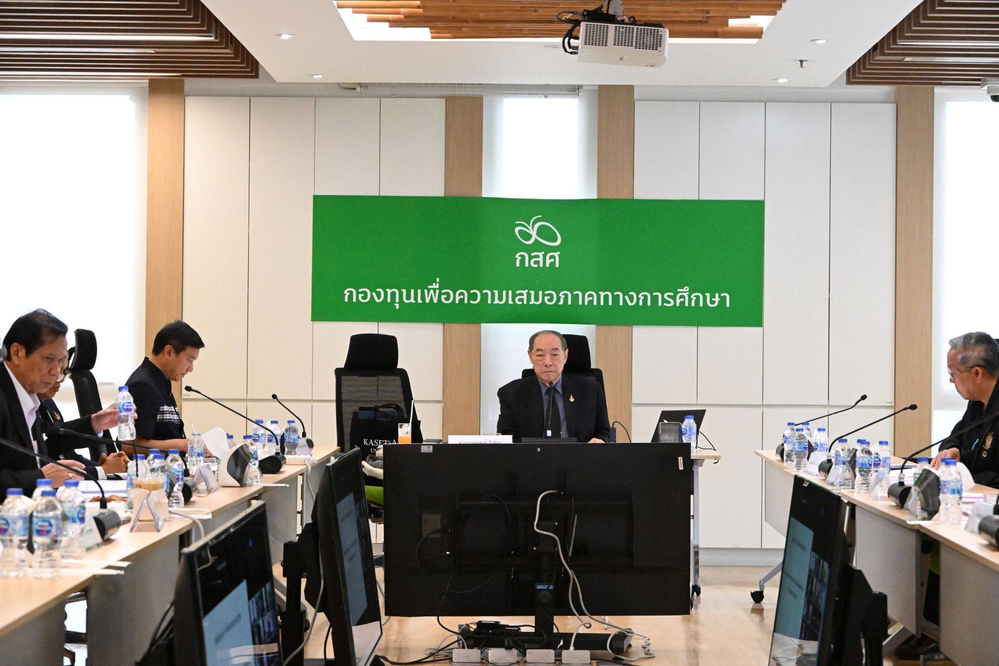 ปลัดมหาดไทย ร่วมประชุมแนวทางสรรหาคัดเลือกครูเข้ารับพระราชทาน “รางวัลสมเด็จเจ้าฟ้ามหาจักรี” ครั้งที่ 7 ปี 2570